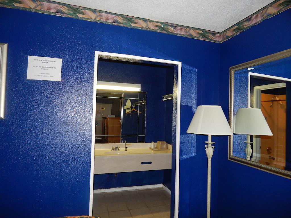 America'S Best Inn Montgomery Монтгомері Номер фото